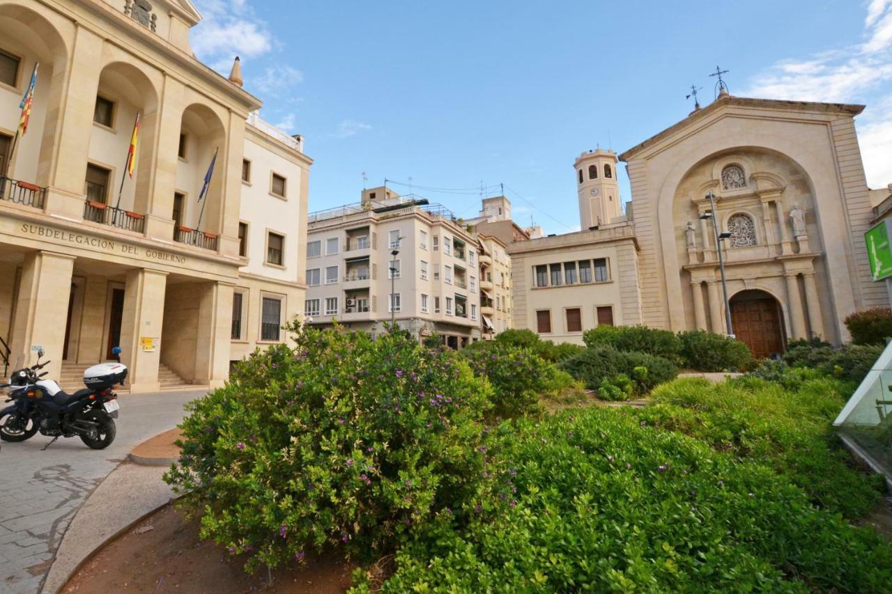 Atico Colon 21 Apartment อาลิกันเต ภายนอก รูปภาพ